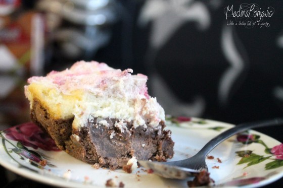 Cheesecake Brownie