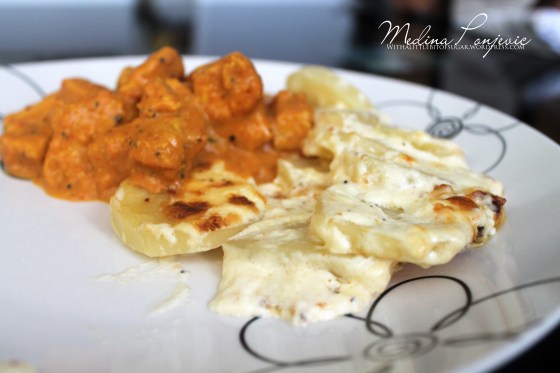 Het kycklinggryta med krämig potatisgratäng