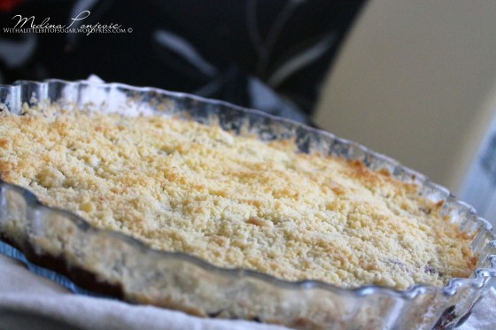 Hallonsmulpaj med riktigt god vaniljsås