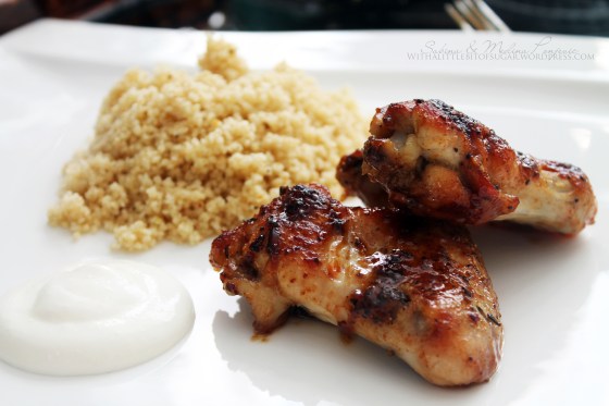 Marinerade kycklingvingar med couscous