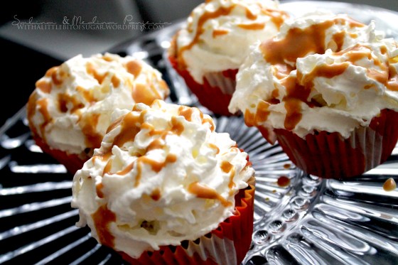 Vaniljmuffins med kolafylning